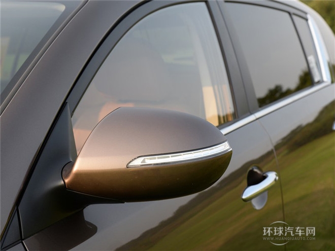 2015款 2.4L 自動(dòng)四驅(qū)版Premium