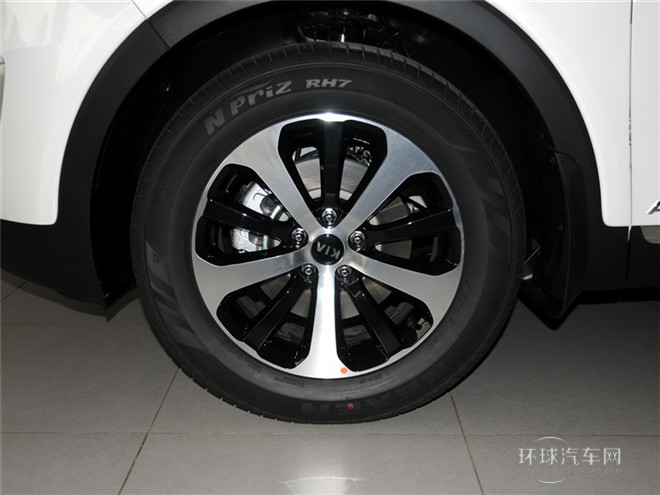 索蘭托L 2.4L GDI 汽油4WD運動版 5座