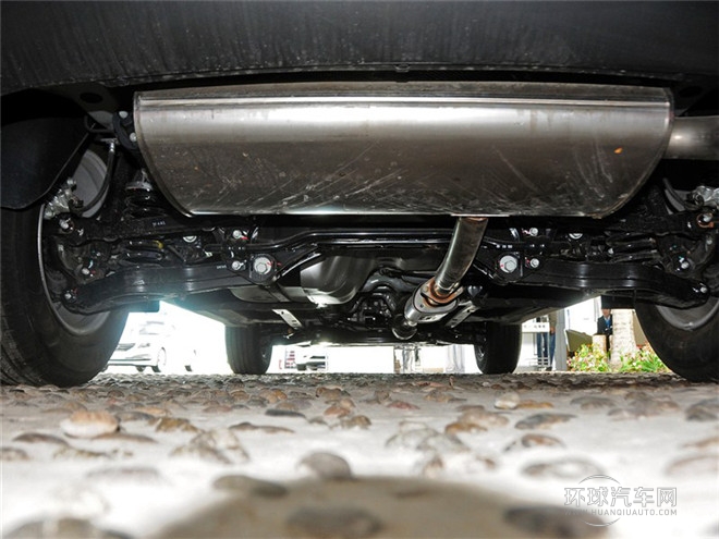 2015款 2.0L 手動兩驅(qū)舒適型 國IV