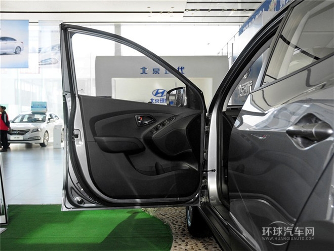 2015款 2.0L 手動兩驅(qū)舒適型 國IV