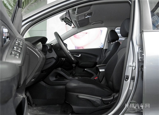 2015款 2.0L 手動兩驅舒適型 國IV