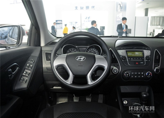 2015款 2.0L 手動兩驅(qū)舒適型 國IV