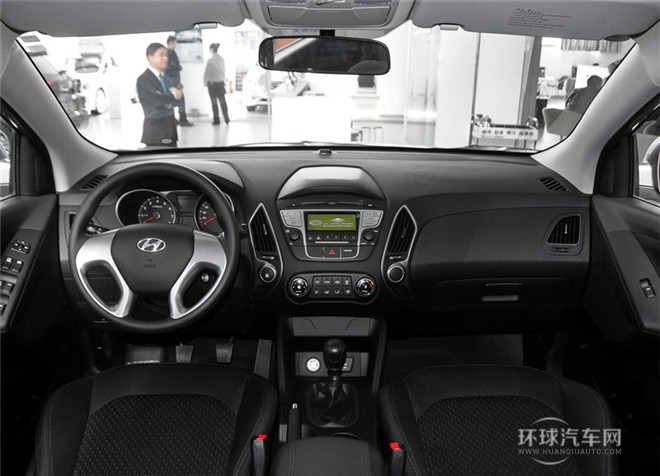 2015款 2.0L 手動(dòng)兩驅(qū)舒適型 國(guó)IV
