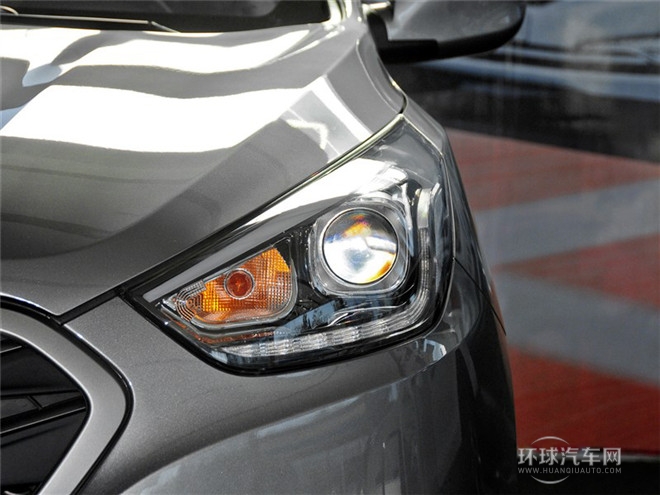 2015款 2.0L 手動兩驅(qū)舒適型 國IV