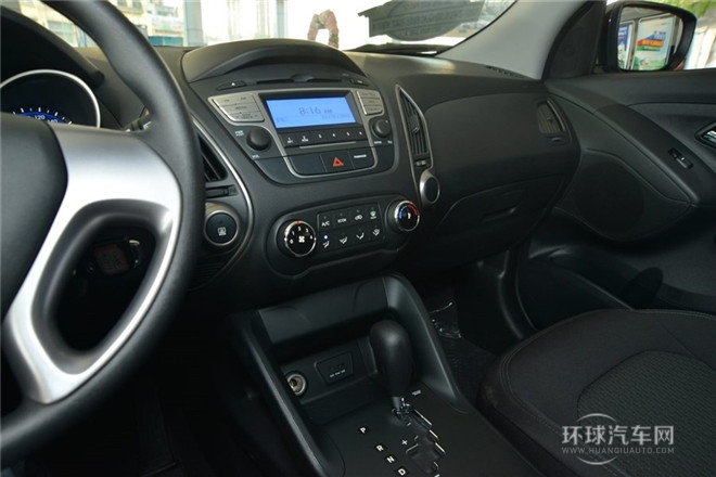 2015款 2.0L 手動(dòng)兩驅(qū)舒適型 國V