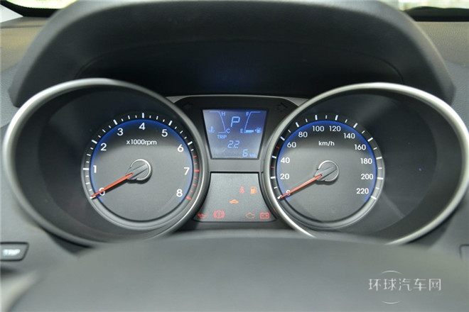 2015款 2.0L 手動(dòng)兩驅(qū)舒適型 國V
