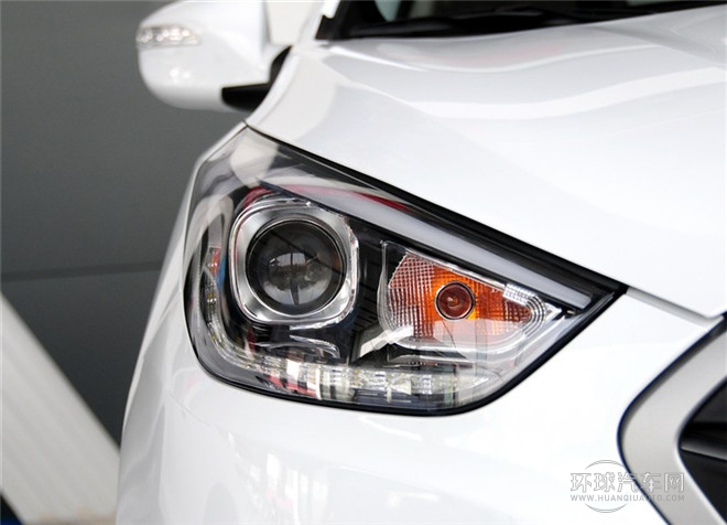 2015款 2.0L 自動(dòng)兩驅(qū)領(lǐng)先型 國IV