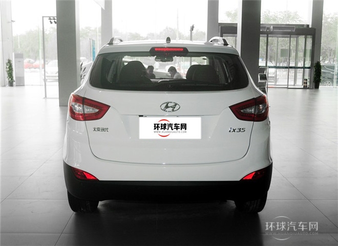 2015款 2.0L 自動兩驅(qū)領(lǐng)先型 國IV