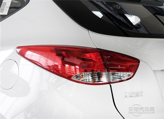 2015款 2.0L 自動(dòng)兩驅(qū)舒適型 國IV