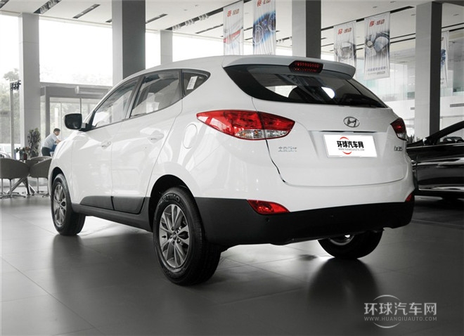 2015款 2.0L 自動(dòng)兩驅(qū)舒適型 國IV