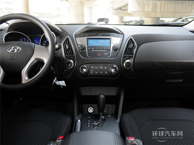 2015款 2.0L 自動(dòng)兩驅(qū)舒適型 國V
