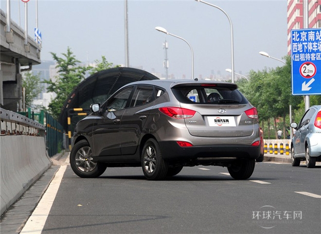 2015款 2.0L 自動兩驅(qū)舒適型 國V