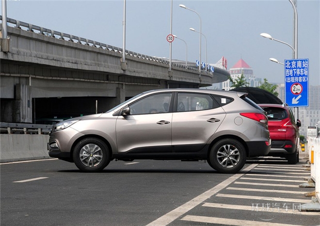 2015款 2.0L 自動兩驅(qū)舒適型 國V