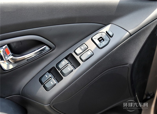 2015款 2.0L 自動兩驅(qū)智能型 國IV
