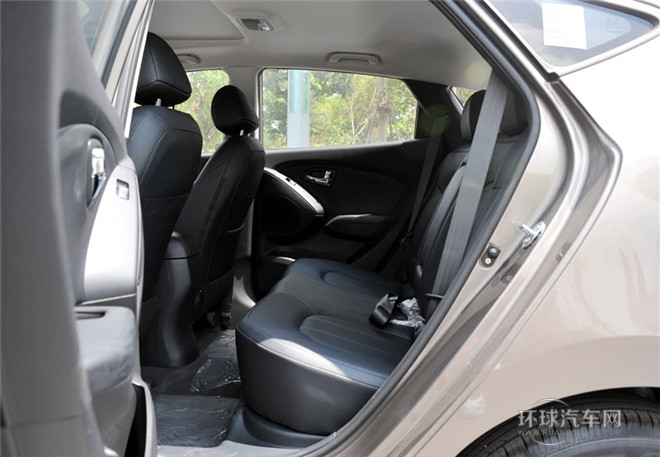 2015款 2.0L 自動(dòng)兩驅(qū)智能型 國IV