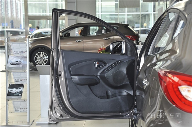2015款 2.0L 自動四驅(qū)智能型 國IV