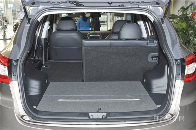 2015款 2.0L 自動四驅(qū)智能型 國IV