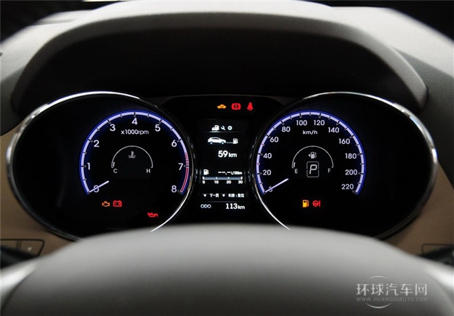 2015款 2.4L 自動(dòng)四驅(qū)領(lǐng)先型 國(guó)V
