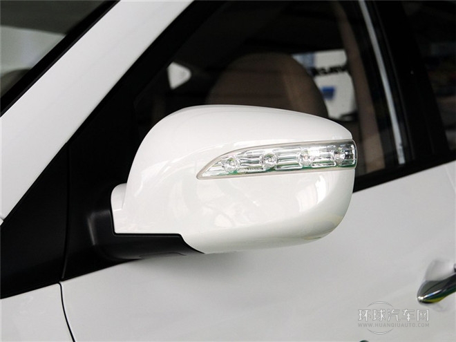 2015款 2.4L 自動四驅(qū)領(lǐng)先型 國V