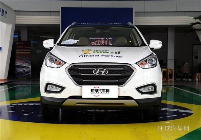 2015款 2.4L 自動(dòng)四驅(qū)領(lǐng)先型 國V
