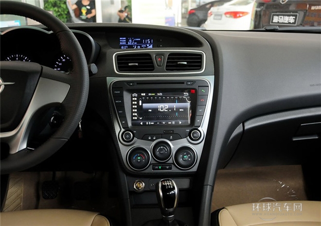 2015款 1.6L 手動(dòng)精英版