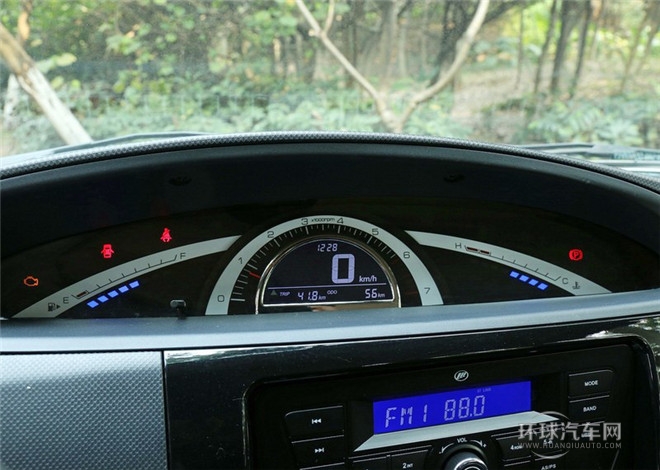2015款 1.2L 標(biāo)準(zhǔn)型