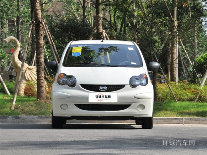 2015款 1.0L AMT 悅酷型