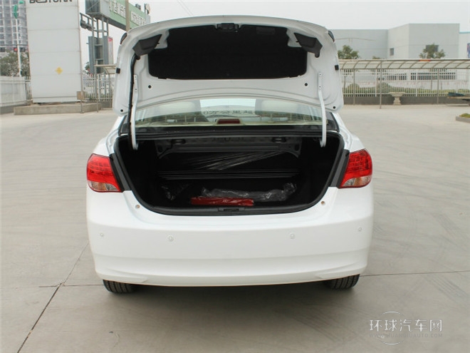 2015款 節(jié)能版 1.5L 自動尊貴型