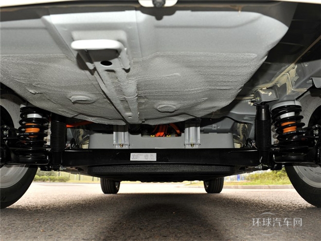 2015款 1.6L 自動尊貴型