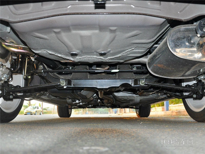 2015款 兩廂 1.4L 手動(dòng)理想型