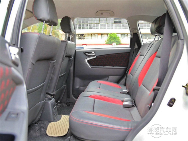 2015款 兩廂 1.4L 手動(dòng)理想型