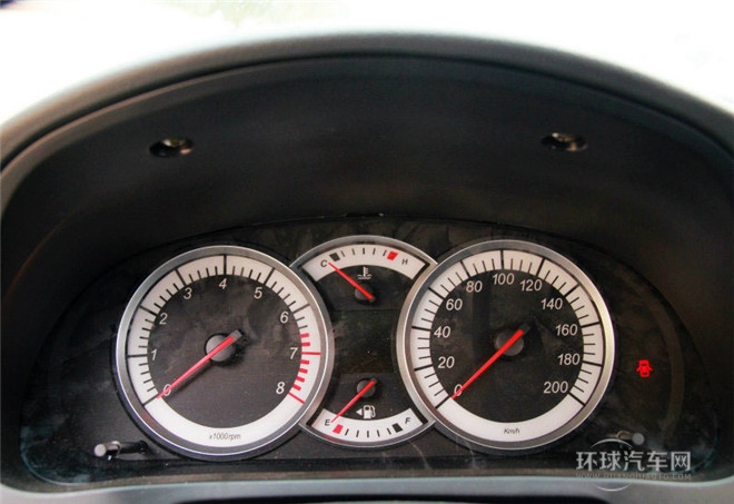 2015款 兩廂 1.5L 自動(dòng)理想型