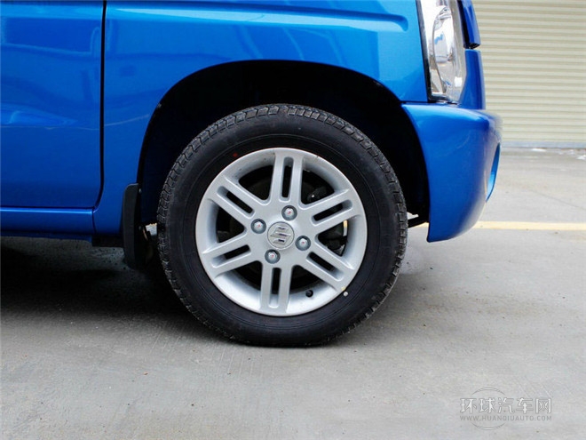2015款 1.0L 手動(dòng)實(shí)用型