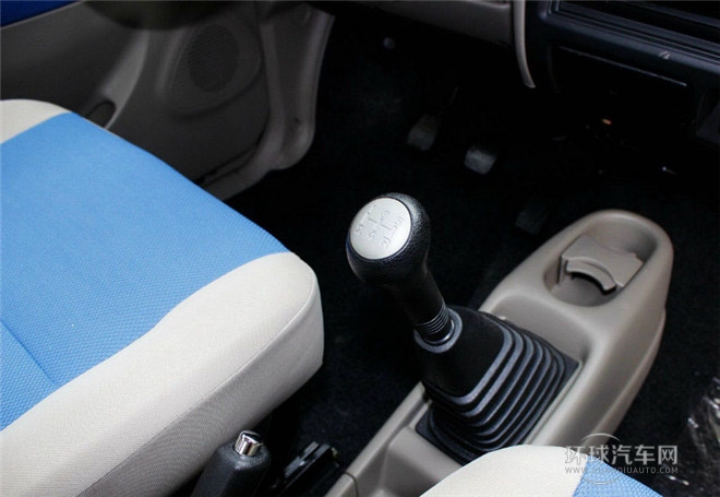 2015款 1.0L 手動(dòng)舒適型