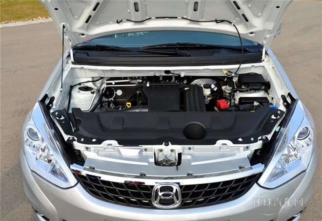 2015款 兩廂 1.5L 自動(dòng)夢(mèng)想型