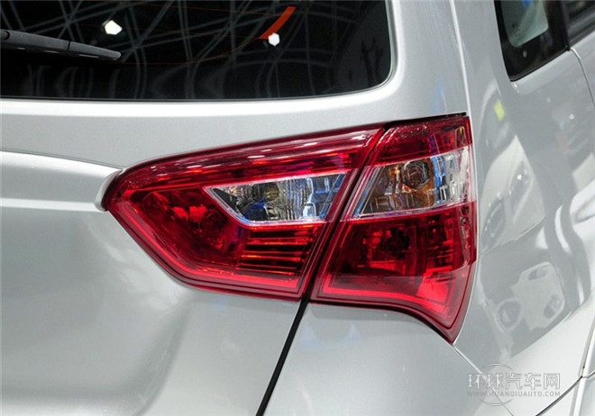 2015款 兩廂 1.5L 自動(dòng)夢(mèng)想型