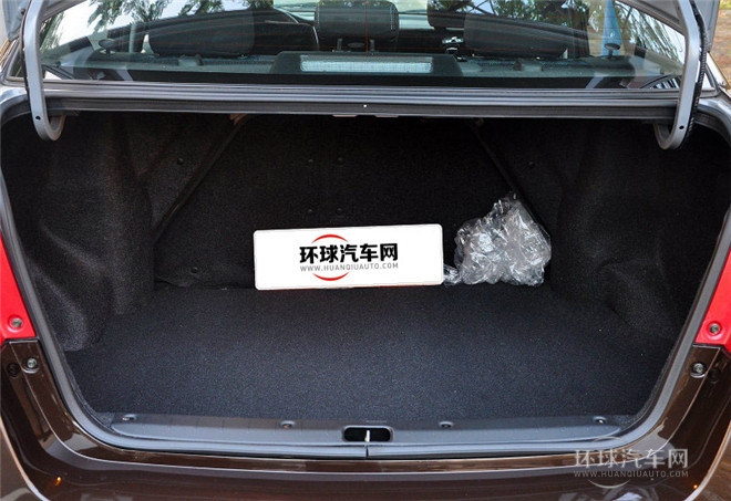 2015款 三廂 1.4L 手動(dòng)暢想型