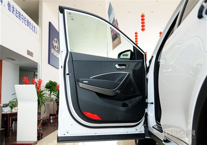 2015款 2.0T 自動四驅(qū)頂級型