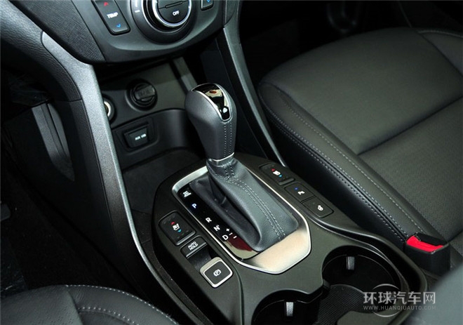 2015款 2.0T 自動四驅(qū)頂級型