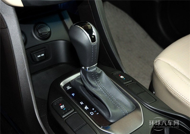 2015款 2.0T 自動四驅智能型