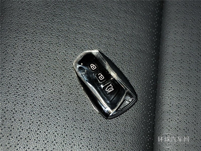 2015款 2.4L 手動兩驅(qū)舒適型
