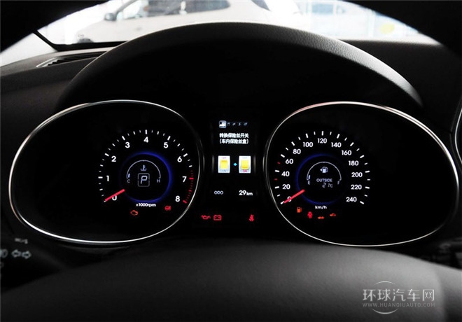 2015款 2.4L 自動(dòng)兩驅(qū)舒適型