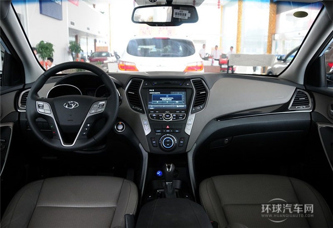 2015款 2.4L 自動(dòng)四驅(qū)智能型