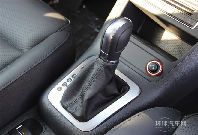 2015款 1.8TSI 手動兩驅(qū)限量版