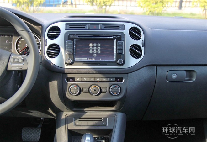 2015款 1.8TSI 手動(dòng)兩驅(qū)限量版