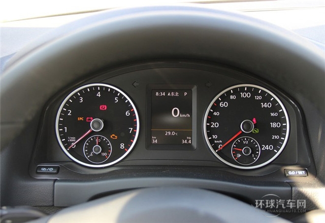 2015款 1.8TSI 手動(dòng)兩驅(qū)限量版