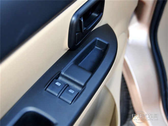 2015款 1.0L標(biāo)準(zhǔn)型LJ465Q