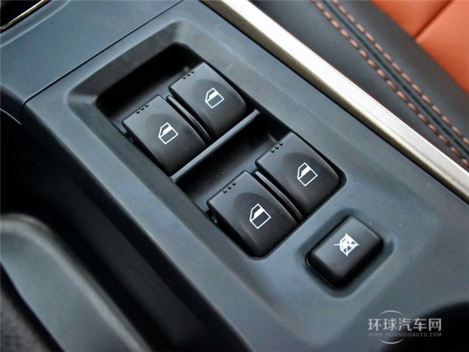 2015款 1.6L 手動(dòng)智樂(lè)型