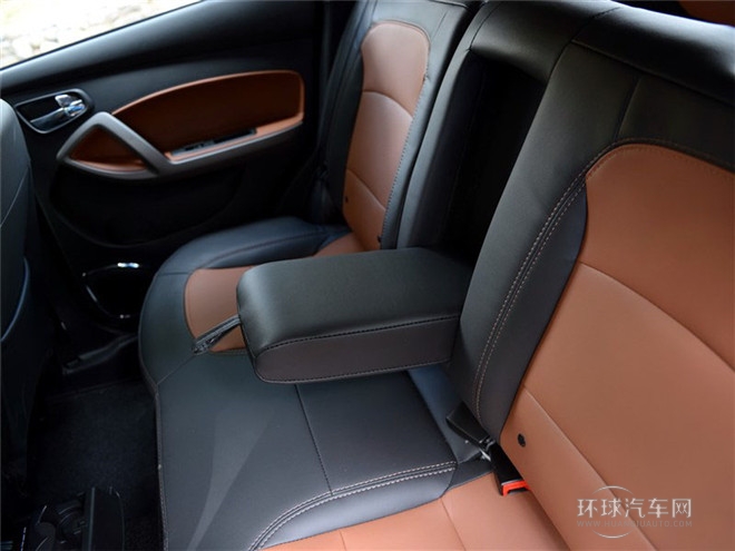 2015款 1.6L 手動(dòng)智尊型