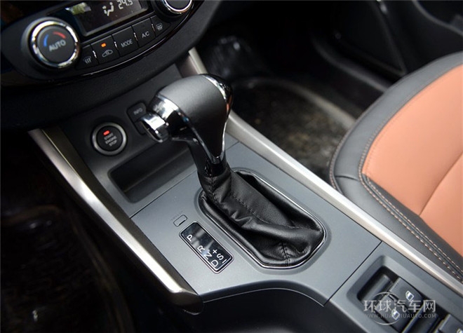 2015款 1.6L 手動(dòng)智尊型